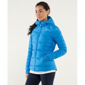 Lululemon Fluffin' Awesome Down Jacket In Cornflower Size 6